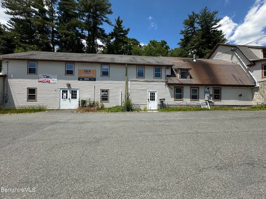 20 Maple Ave Photo 7