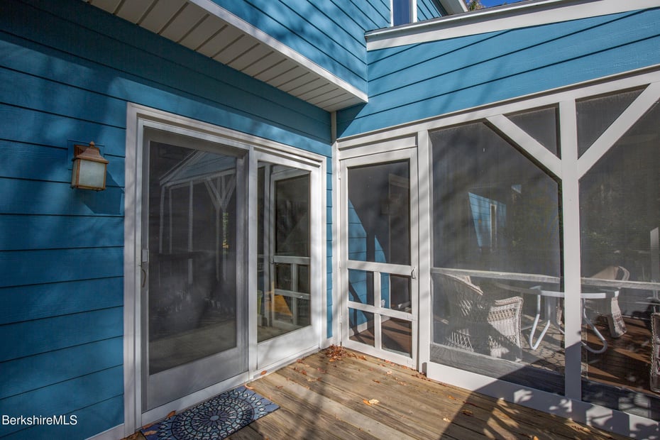 139 Tyringham Rd Photo 9