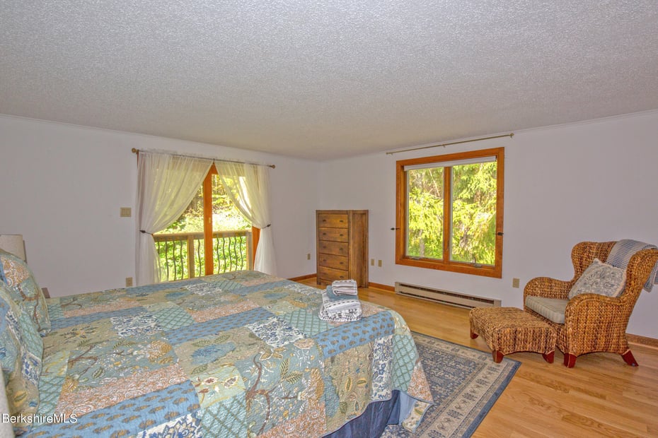139 Tyringham Rd Photo 40