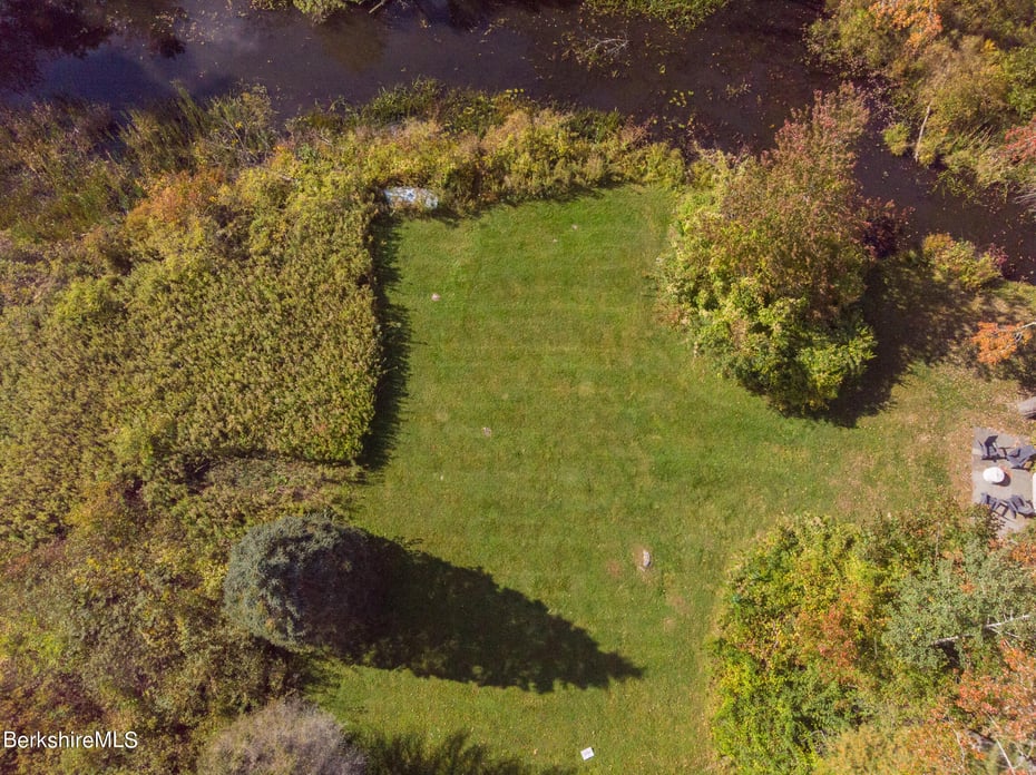 139 Tyringham Rd Photo 66