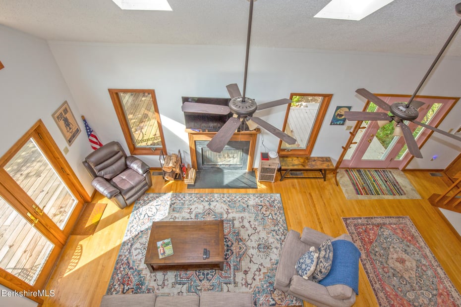139 Tyringham Rd Photo 35