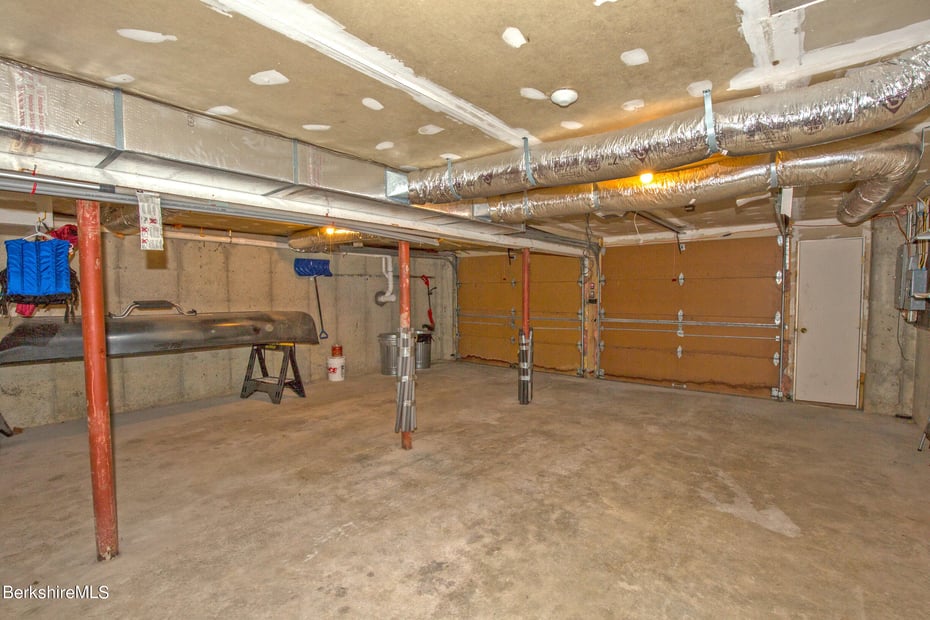 139 Tyringham Rd Photo 49