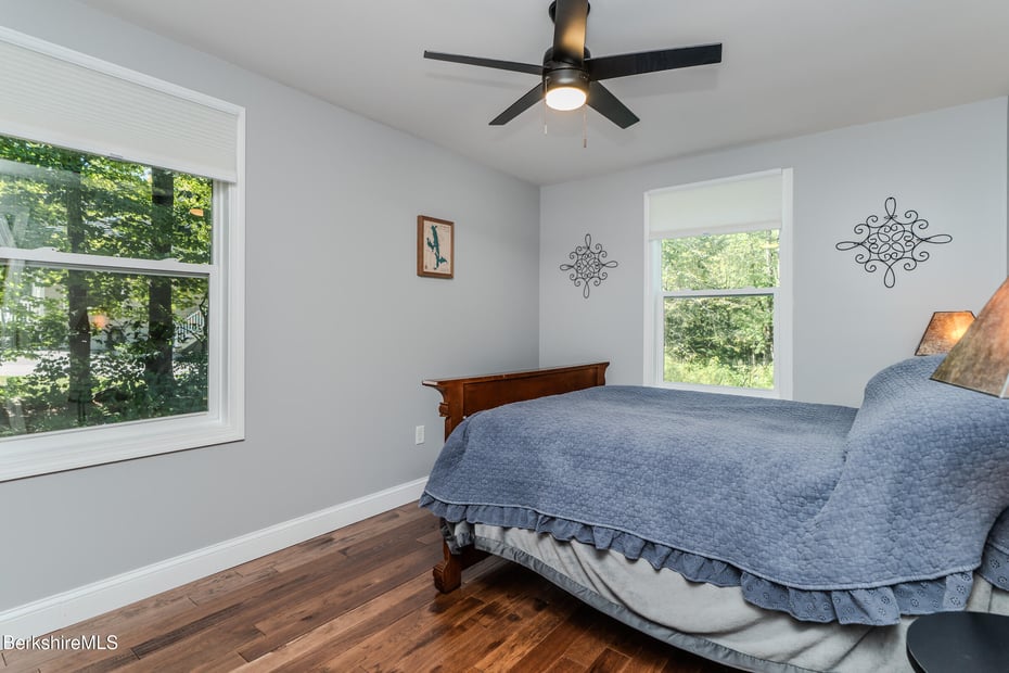 454 Pine Rd Photo 27