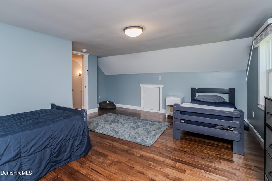 454 Pine Rd Photo 37