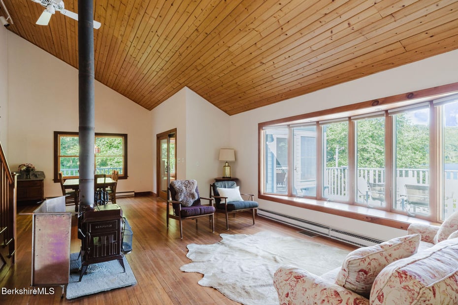 119 Hayes Pond Rd Photo 8