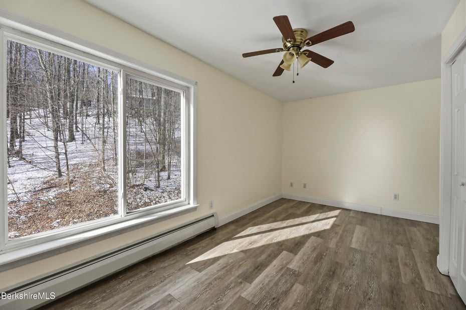 78 Mallery Rd Photo 29
