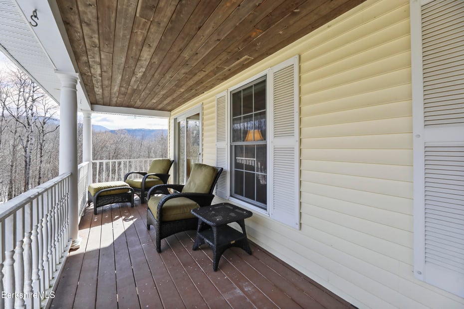 78 Mallery Rd Photo 4