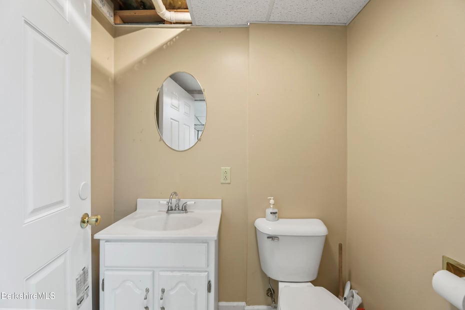78 Mallery Rd Photo 37