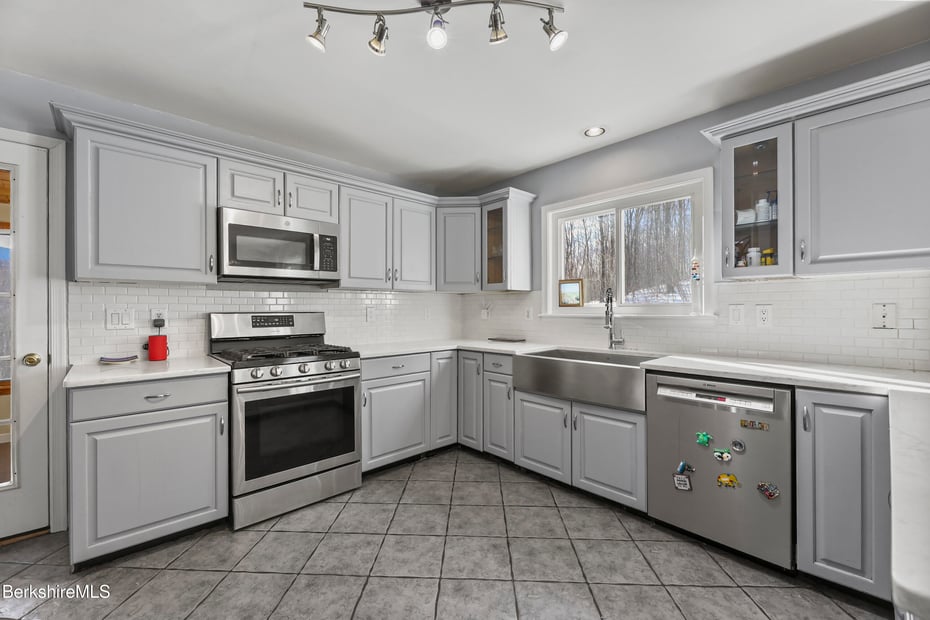 78 Mallery Rd Photo 16