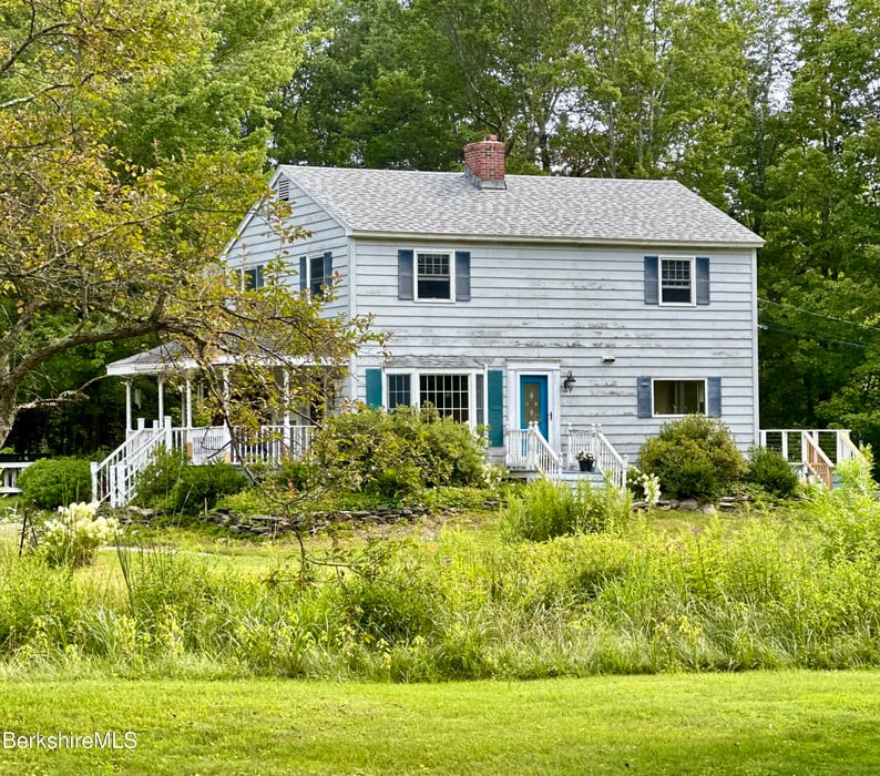 1689 East Windsor Rd Photo 5