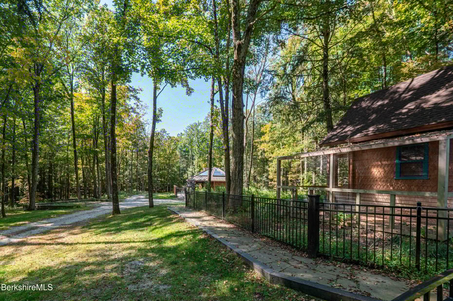 71 & 73 Blunt Rd Photo 47