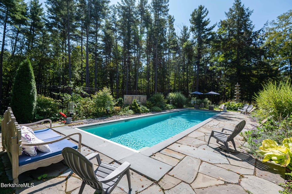 71 & 73 Blunt Rd Photo 6