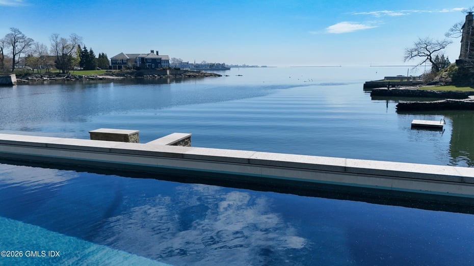 58 Shore Road Photo 2