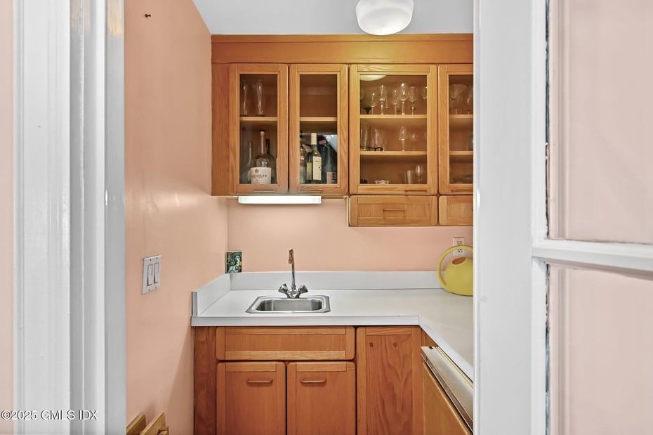681 River Road Photo 20