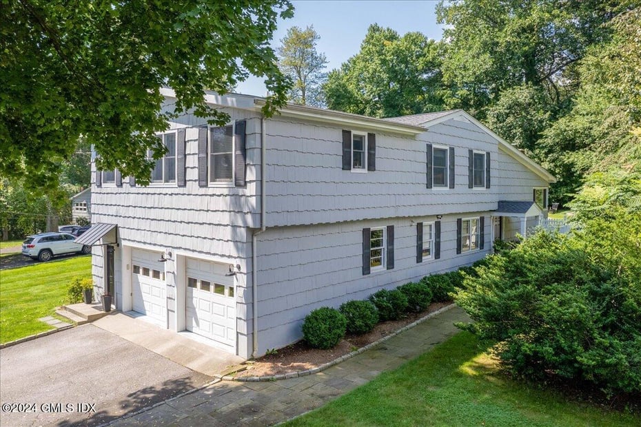70 Gregory Road Photo 2