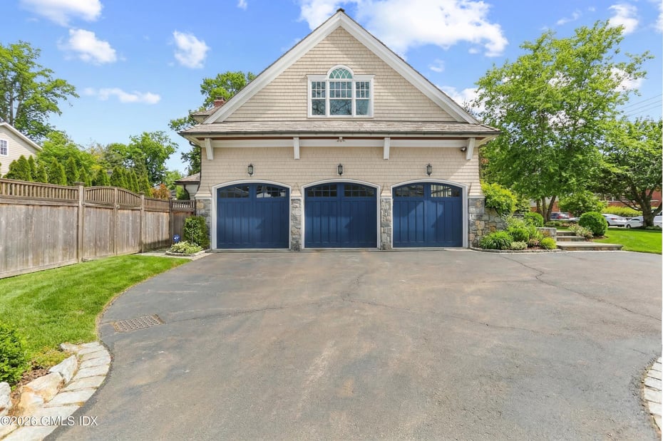 1 Bramble Lane Photo 37