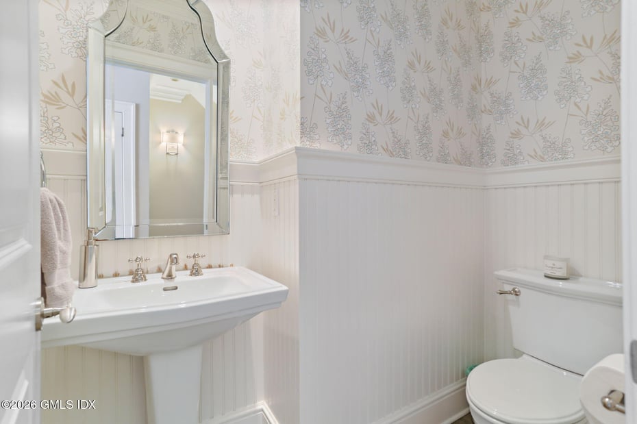 1 Bramble Lane Photo 18