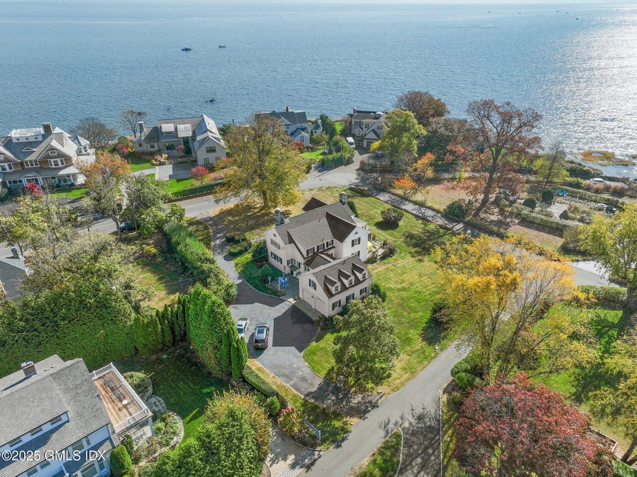 209 Shore Road Photo 10