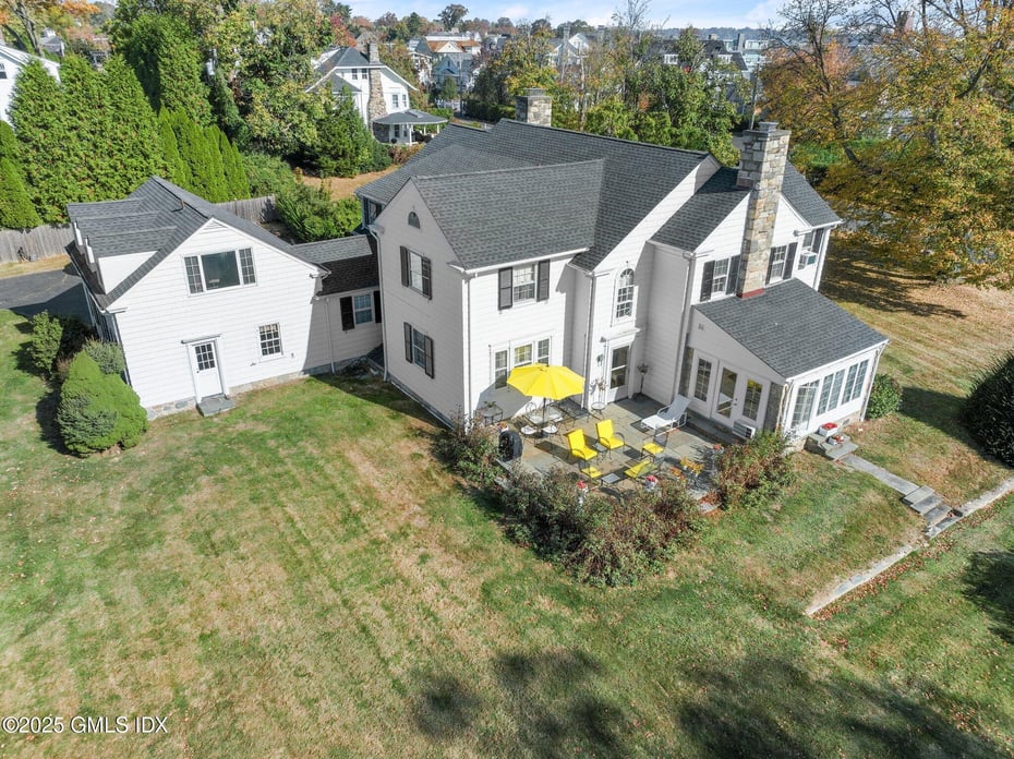 209 Shore Road Photo 7