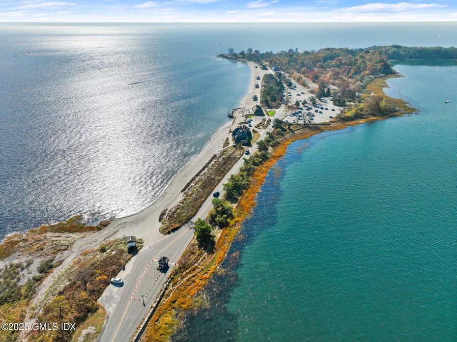 209 Shore Road Photo 12