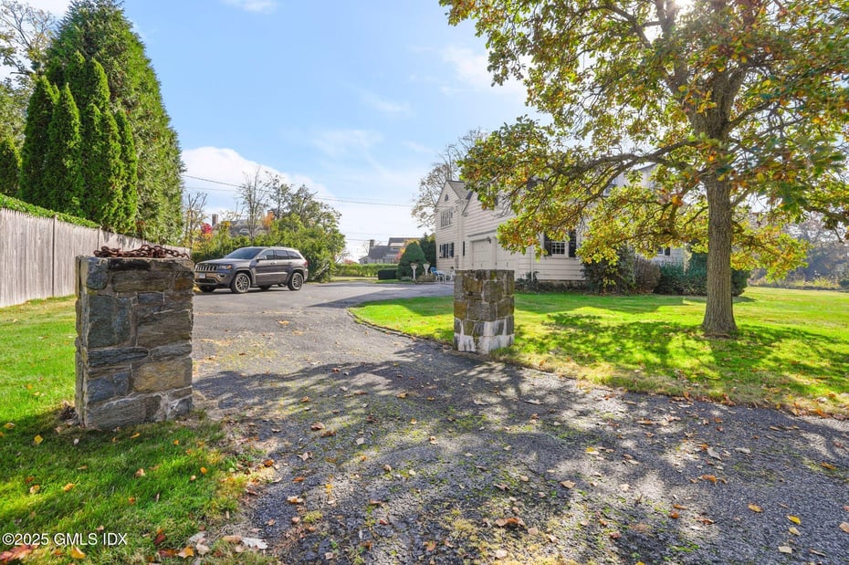 209 Shore Road Photo 9