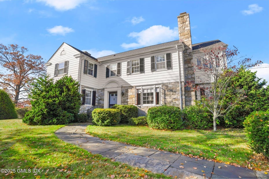 209 Shore Road Photo 2