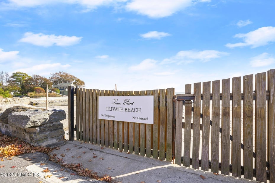 209 Shore Road Photo 15