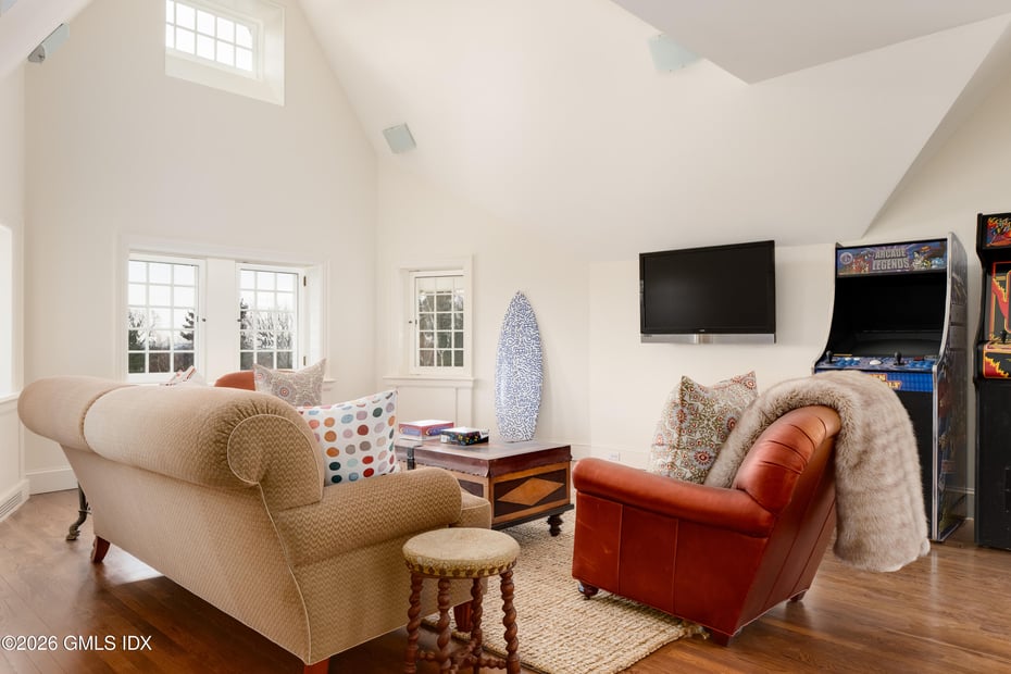 44 & 40 Mayo Avenue Photo 21