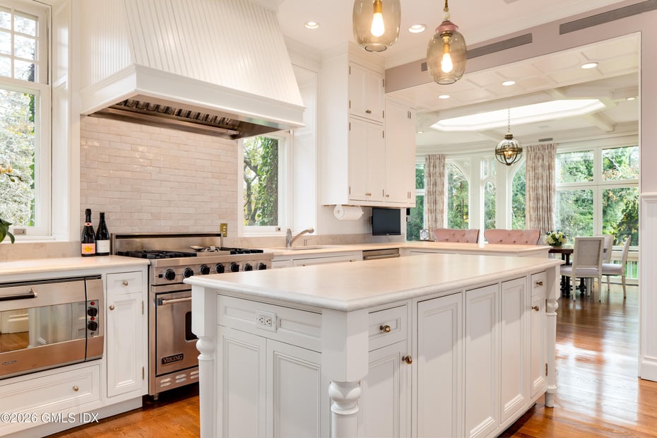 44 & 40 Mayo Avenue Photo 11