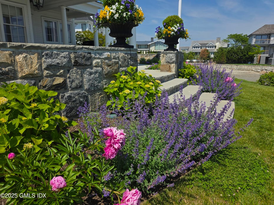 198 Shore Road Photo 16