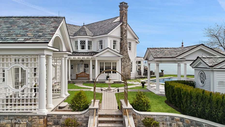 198 Shore Road Photo 6