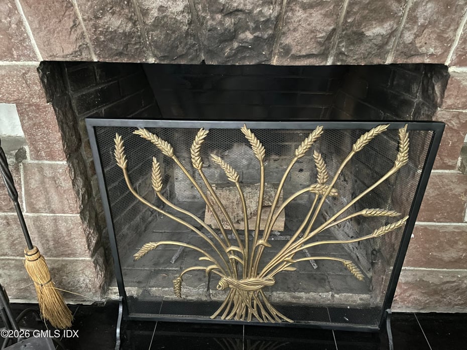 96 River Road Photo 11