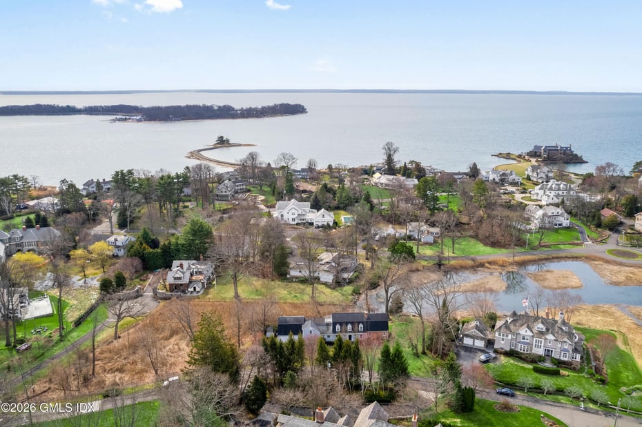 8 Indian Point Lane Photo 4