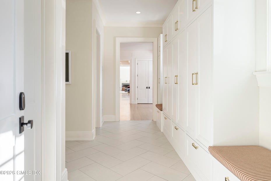 7 Indian Head Road Photo 17