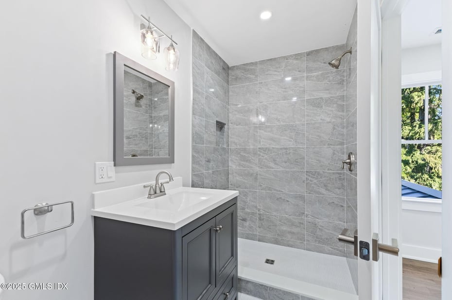 8 Park Avenue Photo 26