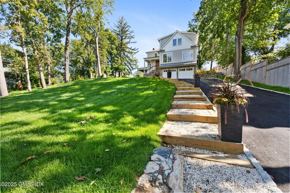 8 Park Avenue Photo 58