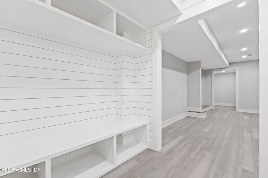 8 Park Avenue Photo 47