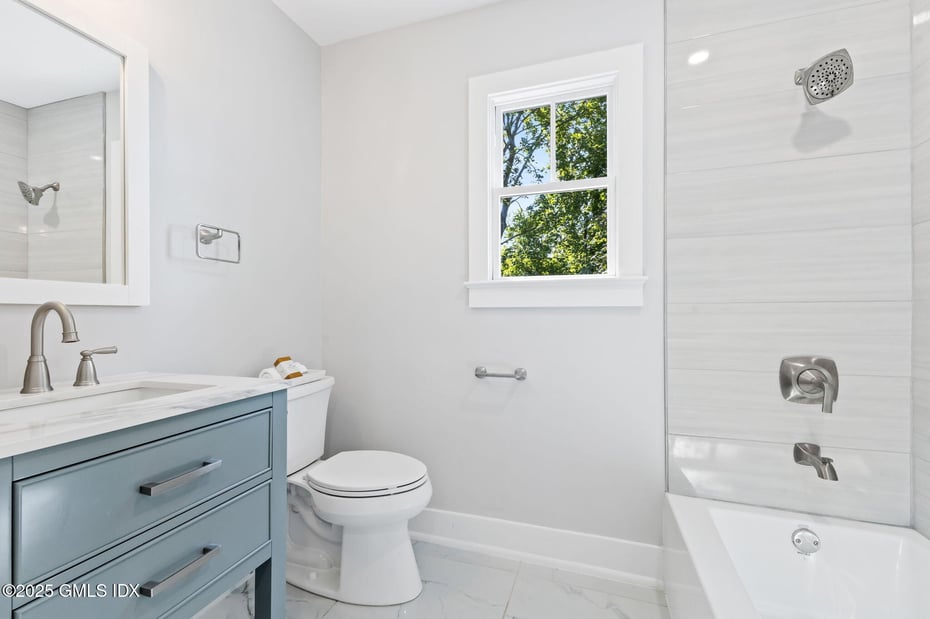 8 Park Avenue Photo 33