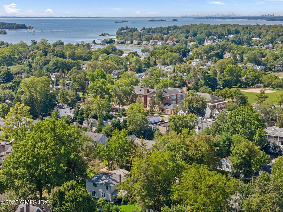 8 Park Avenue Photo 65