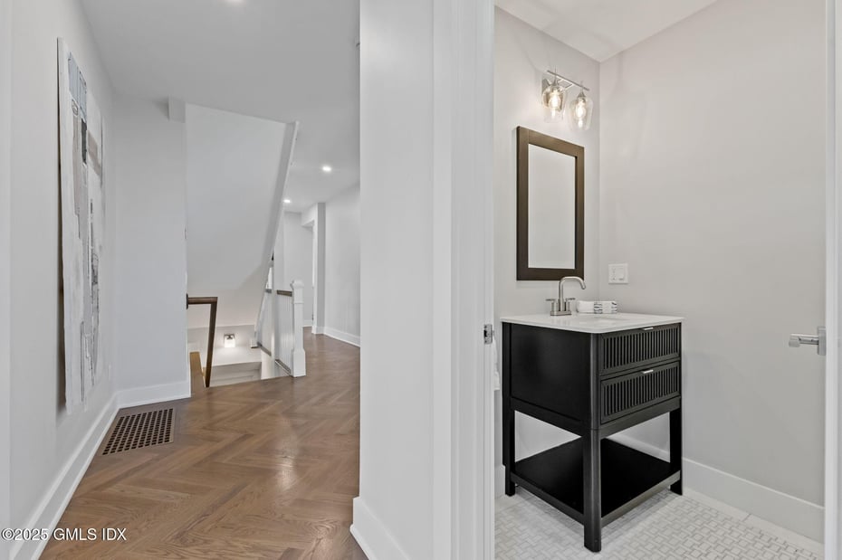 8 Park Avenue Photo 21