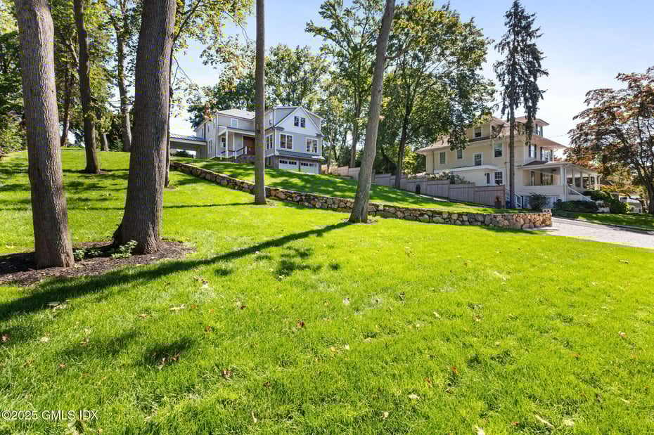 8 Park Avenue Photo 60