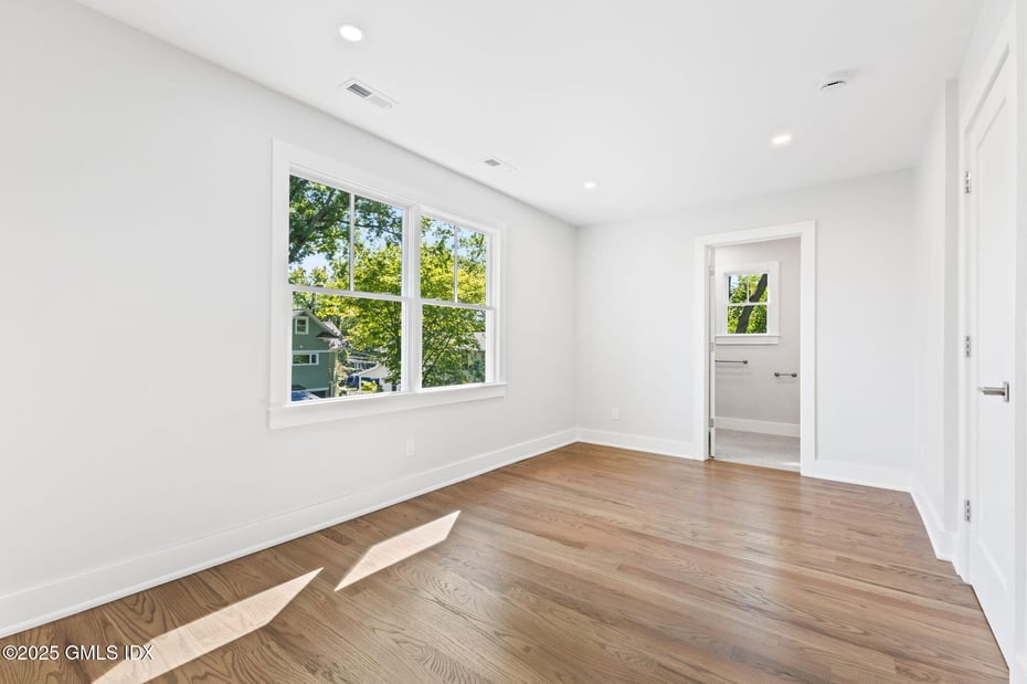 8 Park Avenue Photo 35