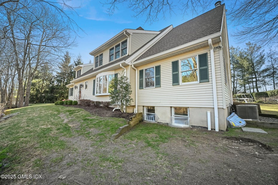 7 Roberta Lane Photo 46