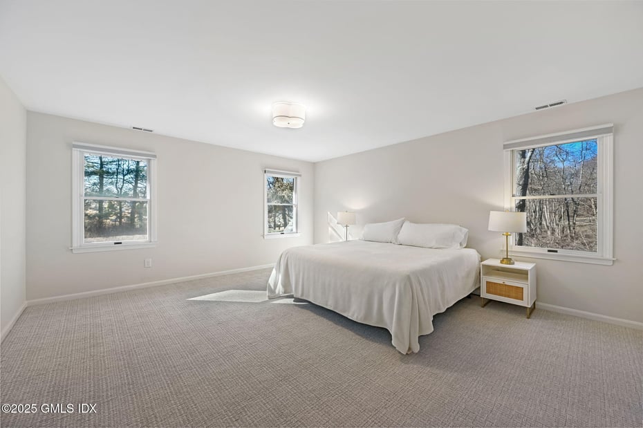 7 Roberta Lane Photo 28