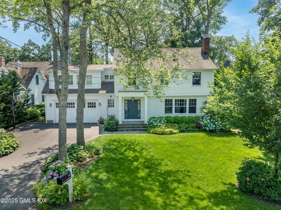 18 Grant Avenue Photo 1