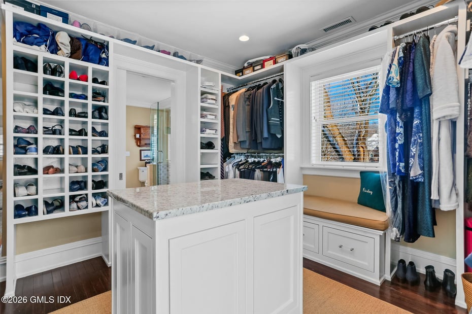 2 Forest Avenue Photo 27