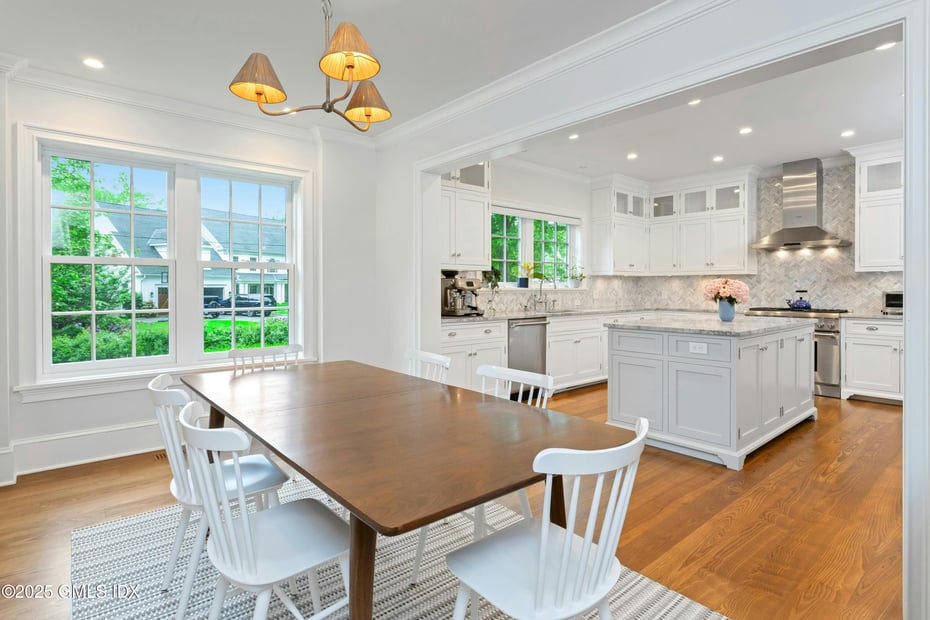 86 Winthrop Drive Photo 9