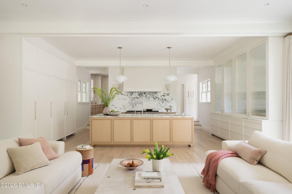 60 Benjamin Street Photo 7