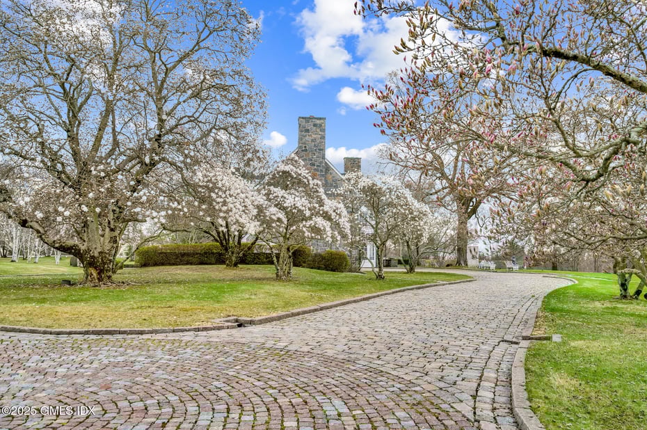 7 John Street Photo 2