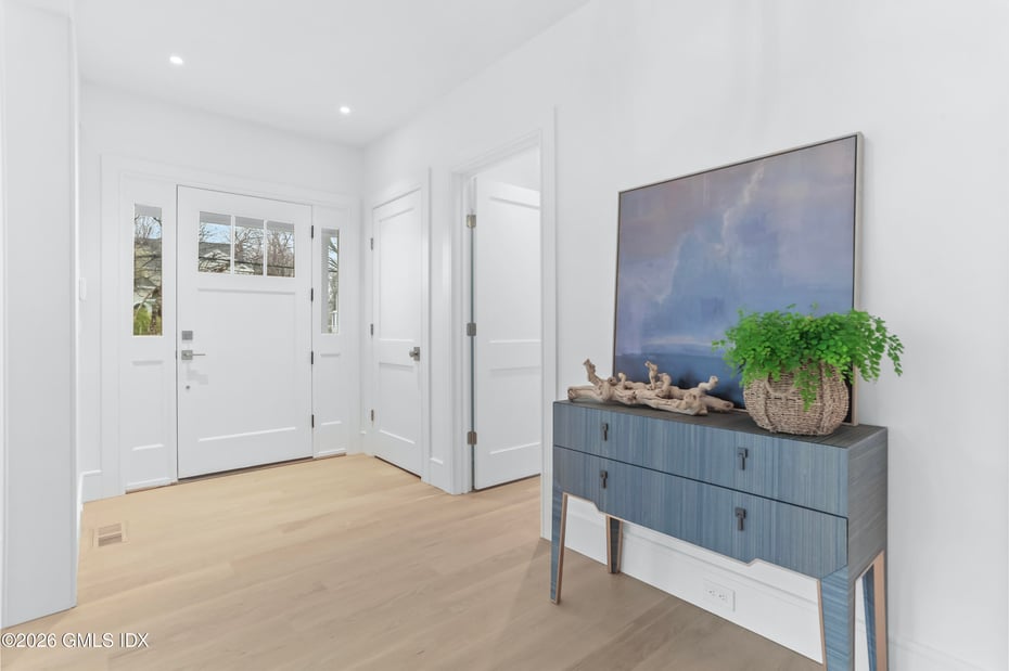 2 Potter Drive Photo 5